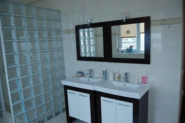 La Cer بيت ضيافة