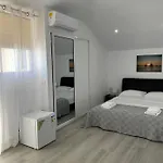Pensión La Cer